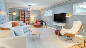 House (3 Bedrooms) | Front of property