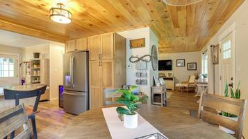 Talo (3 Bedrooms) | Sisätilat