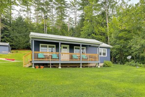 House (3 Bedrooms) | Interior - Lakefront Haven w/ Boat Dock! Fort Ann Retreat (Fort Ann)