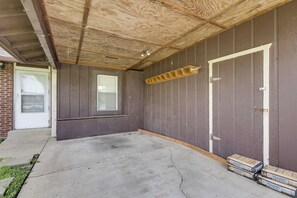 House (2 Bedrooms) | Interior - 12 Mi to St Louis: Pet-friendly Metro East Home (Granite City)