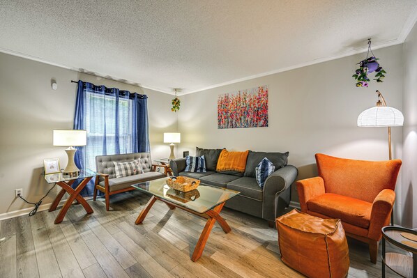 Apartment (2 Bedrooms) | Front of property