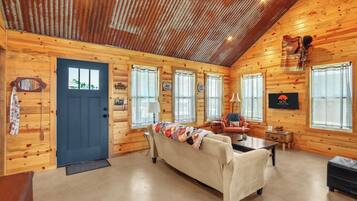 Tv, pejs, bordtennisbord