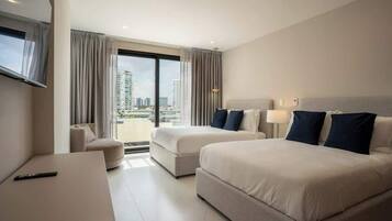 3 dormitorios, tabla de planchar con plancha, cuna de viaje y wifi