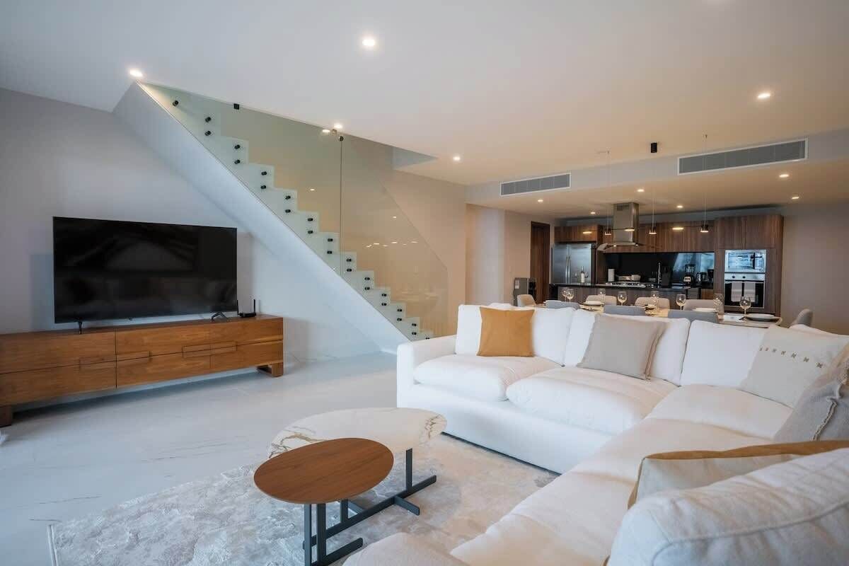 Televisión, oficina