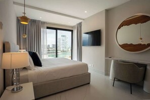 3 bedrooms, iron/ironing board, travel cot, WiFi