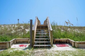 Property grounds - Poolside-Walkout to the Beach! Low Snowbird Rates! (Fort Walton Beach)