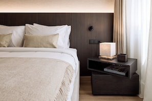 Olea Residence, Syntagma by Aura Homes | Seprai katun Mesir, seprai premium, selimut bulu angsa, dan busa memori