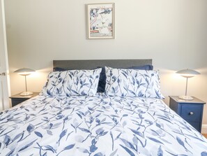 1 Schlafzimmer, individuell dekoriert, individuell eingerichtet