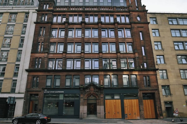 Student Only George Street - Glasgow