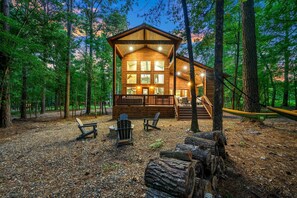 Terrace/patio - Pickleball, Pool, Splash Fountain, Clubhouse, Walking Trails, Basketball (Broken Bow)