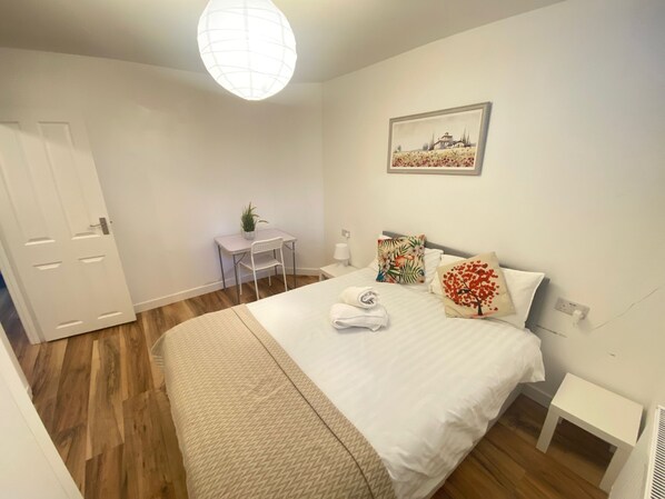 1 bedroom, iron/ironing board, Internet