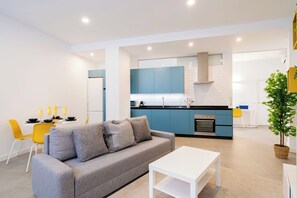 Living area - Dobo Madrid Cochabamba (Madrid)