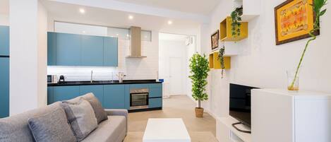 Apartment, 1 Bedroom | Living area