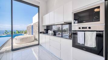 Vila (3 Bedrooms) | Parte interna