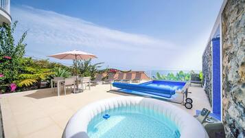 Villa (3 Bedrooms) | Exterior