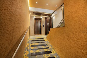 Elevator - asar Capoors Hotel Hazratganj by Orion Hotels (Lucknow)