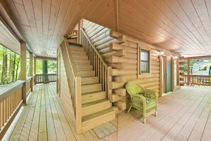 House, 1 Bedroom | Terrace/patio