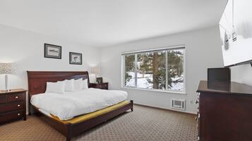 Condo, 3 quartos | 3 quartos, ferros/tábuas de passar roupa, Wi-Fi de cortesia