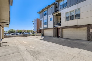 House, 2 Bedrooms | Exterior