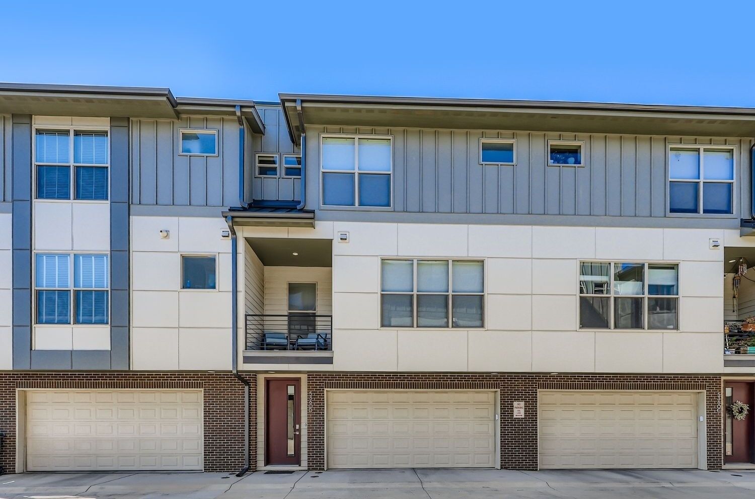 Nhà, 2 phòng ngủ | Ngoại thất