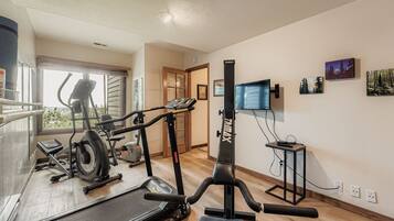 House, 2 Bedrooms | Kemudahan kecergasan