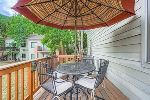 Condo, 2 Bedrooms | Outdoor dining
