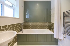 House, Patio | Bathroom