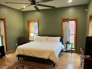9 Schlafzimmer, Bügeleisen/Bügelbrett, WLAN, Bettwäsche