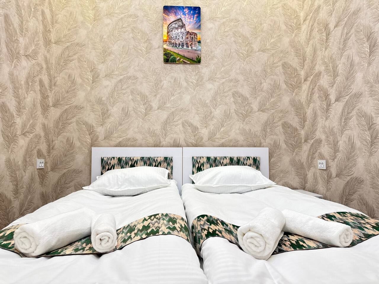 舒适双人房或双床房 | 办公桌、笔记本电脑工作区、免费 WiFi