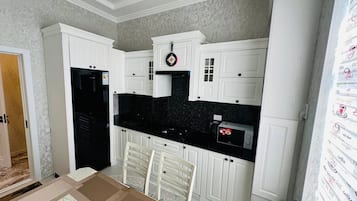 Fridge, microwave