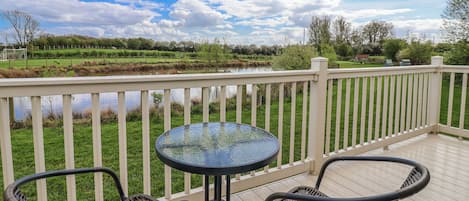 Cottage | Outdoor dining