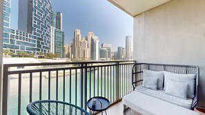 Property grounds - Elegant 1 Bed | Canal Views | Close to Ain Dubai I 5242 Tower 2 (Dubai Marina)