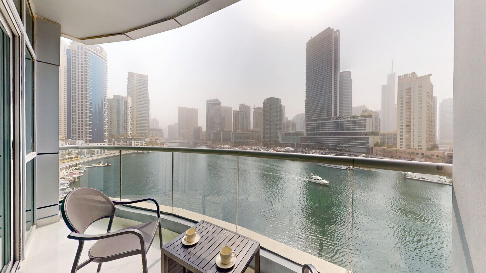 المنطقة المحيطة بالمنشأة