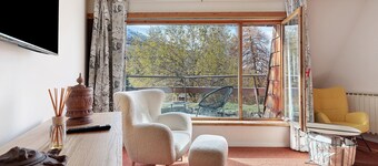 Studio 'Ma Chérie-Lumière' with Mountain View and Balcony