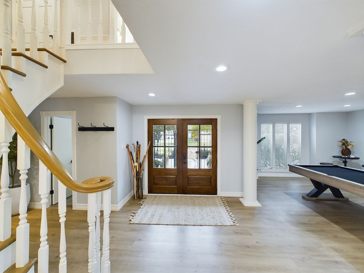 Photo 6 of Buckle & Boots BNB - 20 minutes to downtown + pool