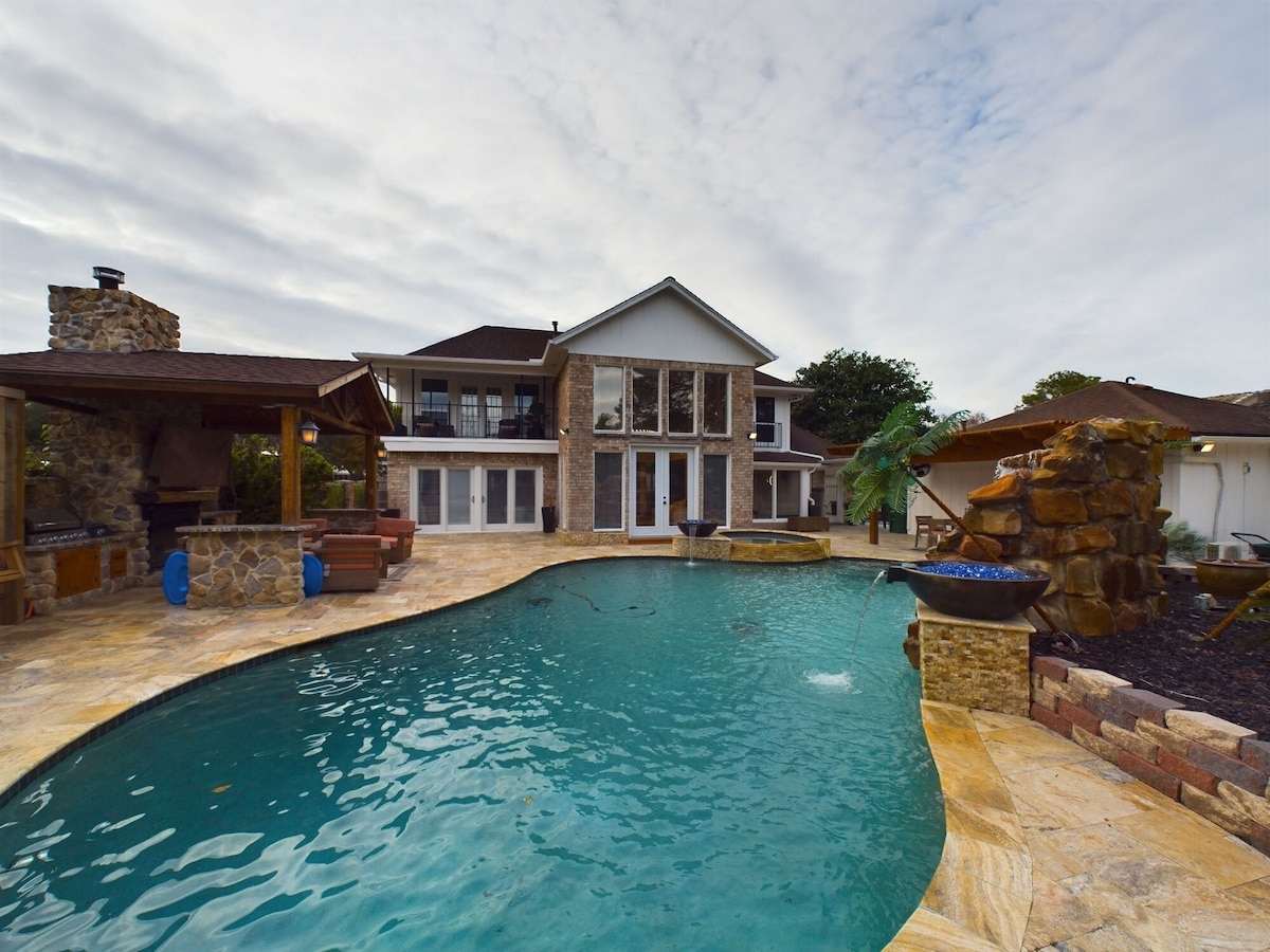 Photo 43 of Buckle & Boots BNB - 20 minutes to downtown + pool