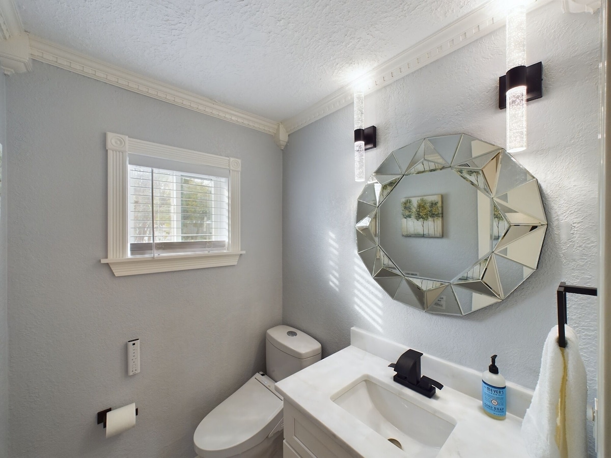 Photo 19 of Buckle & Boots BNB - 20 minutes to downtown + pool