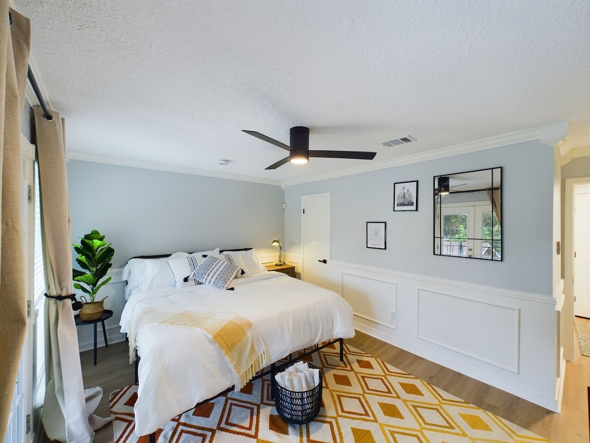 Photo 37 of Buckle & Boots BNB - 20 minutes to downtown + pool