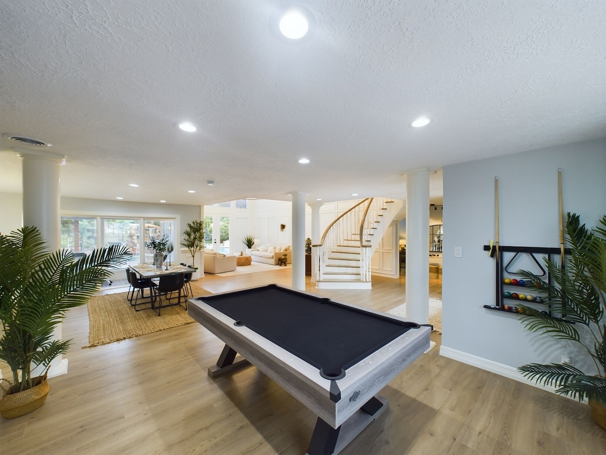 Photo 8 of Buckle & Boots BNB - 20 minutes to downtown + pool