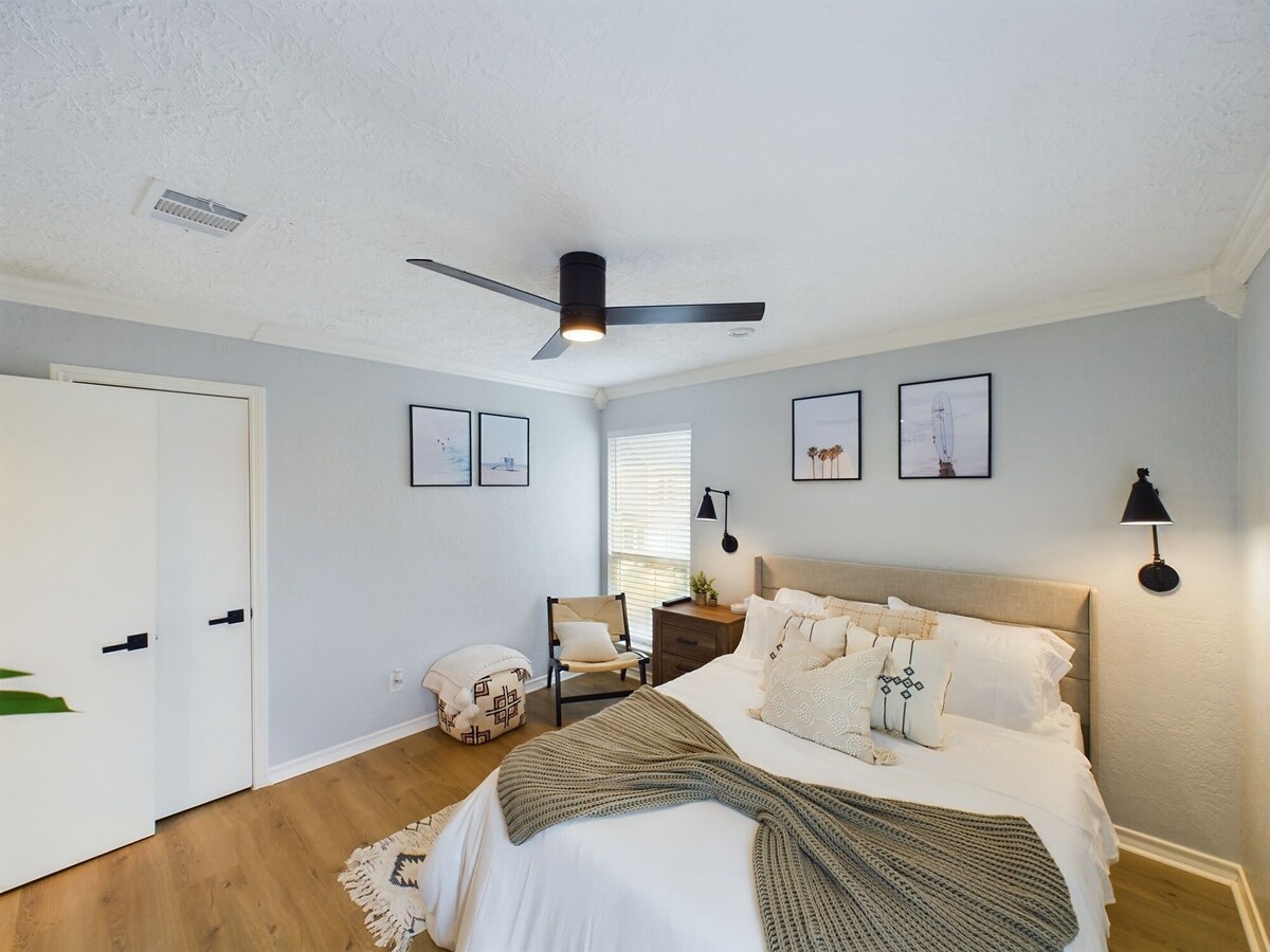 Photo 35 of Buckle & Boots BNB - 20 minutes to downtown + pool