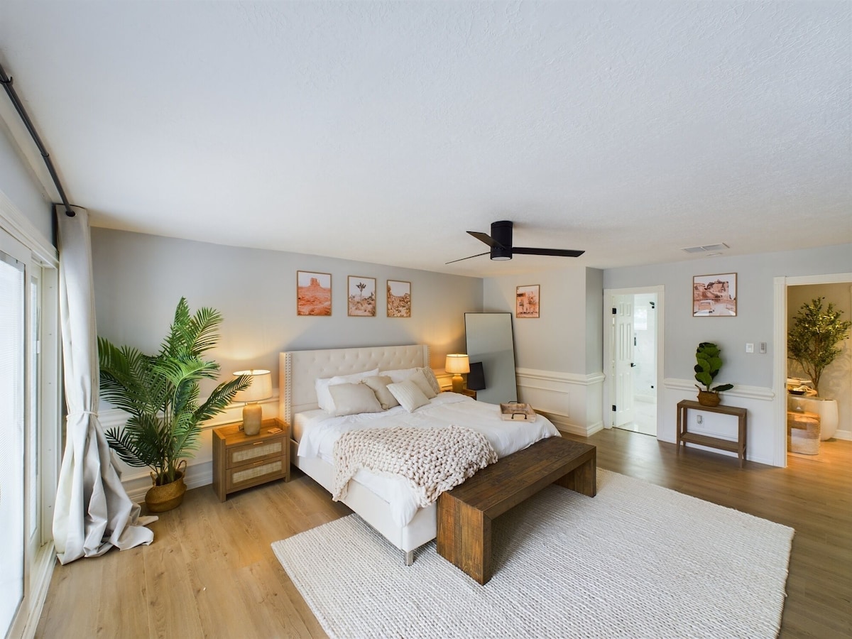 Photo 21 of Buckle & Boots BNB - 20 minutes to downtown + pool
