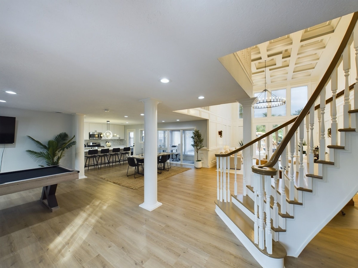 Photo 7 of Buckle & Boots BNB - 20 minutes to downtown + pool