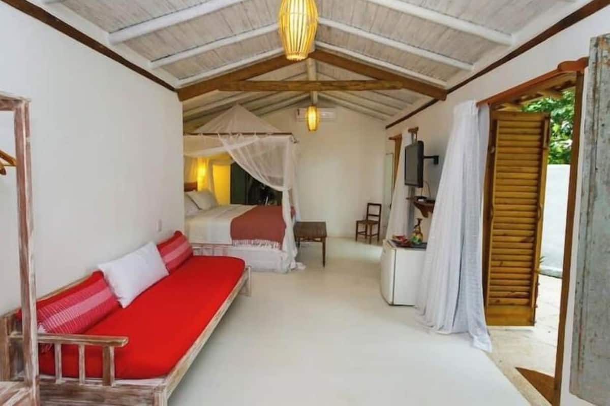 In-room safe, free WiFi