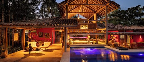 Piscina externa