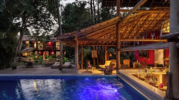 Piscina externa