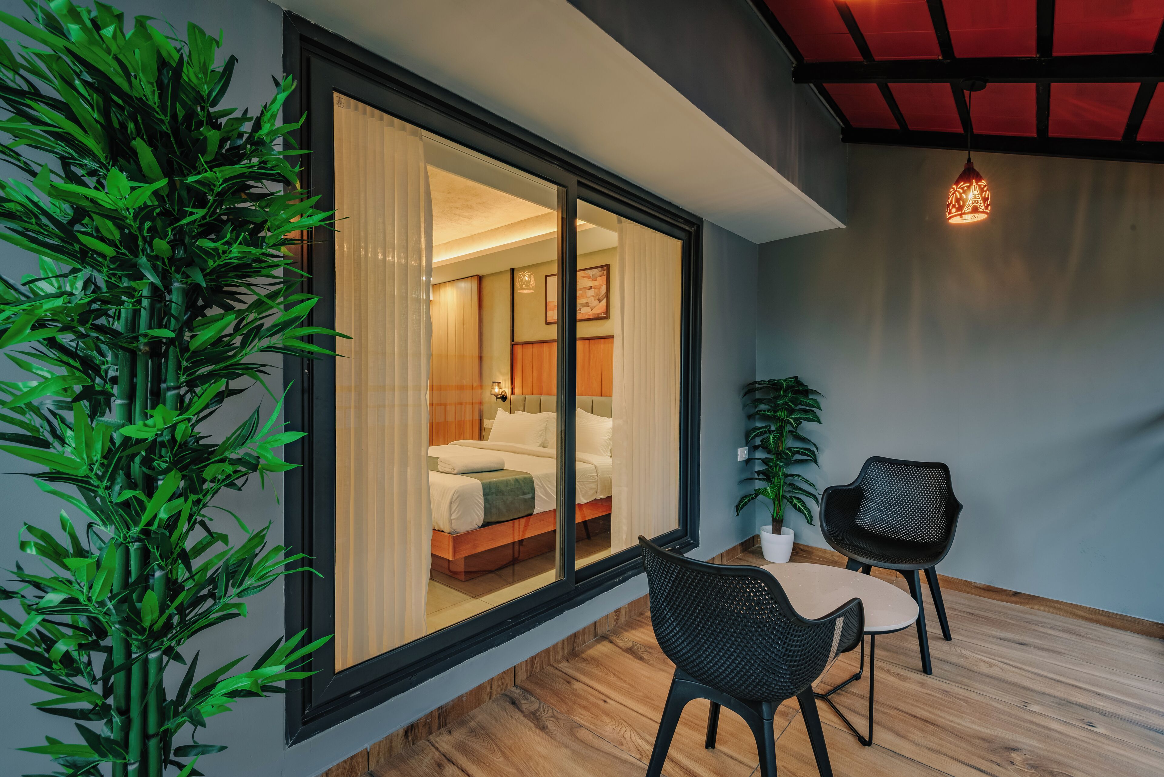 Ropa de cama hipoalergénica, minibar y decoración personalizada 