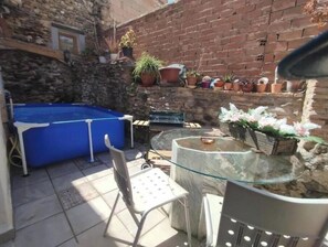 Tina de hidromasaje al aire libre