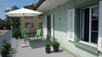 Classic Apartment, 3 Bedrooms | Terrace/patio
