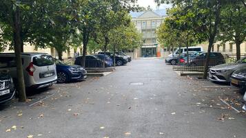 Enceinte de lâhĂ©bergement