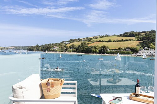 Salcombe Waterfront Luxury - The Watch House